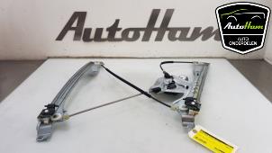 Used Window mechanism 4-door, front left Renault Clio III (BR/CR) 1.2 16V Tce Price € 20,00 Margin scheme offered by AutoHam