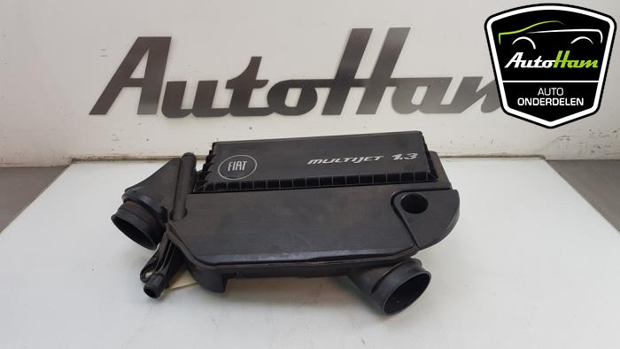 Begagnade Luftfilterhus Fiat Punto Evo (199) 1.3 JTD Multijet 85 16V Euro 5 Pris € 20,00 Marginaltabell erbjuds av AutoHam