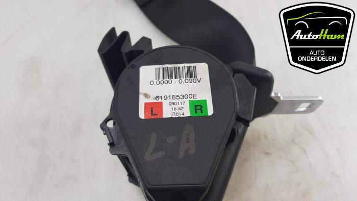 Rear seatbelt, left from a BMW 3 serie (F30) 320i 2.0 16V 2017