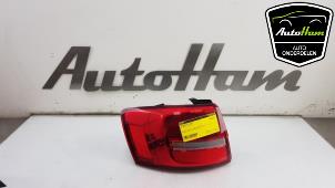 Used Taillight, left Volkswagen Jetta IV (162/16A) 2.0 TDI 16V Price € 85,00 Margin scheme offered by AutoHam