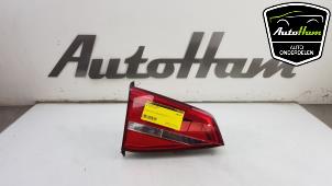 Used Taillight, left Volkswagen Jetta IV (162/16A) 2.0 TDI 16V Price € 50,00 Margin scheme offered by AutoHam