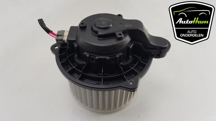 Heating and ventilation fan motor from a Kia Picanto (JA) 1.0 12V 2018