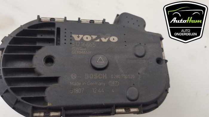 Throttle body from a Volvo V40 (MV) 2.0 D3 20V 2015