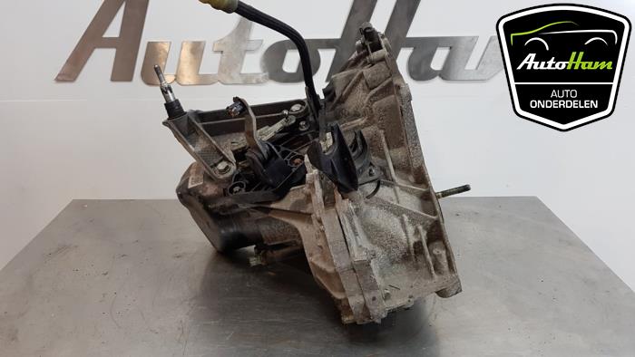 Getriebe van een Renault Clio III (BR/CR) 1.2 16V 75 2006