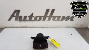 Used Front brake calliper, left Nissan Qashqai (J11) 1.2 DIG-T 16V Price € 80,00 Margin scheme offered by AutoHam