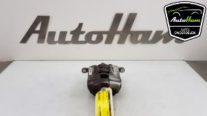 Used Front brake calliper, left Fiat 500X (334) 1.6 E-torq 16V Price € 75,00 Margin scheme offered by AutoHam