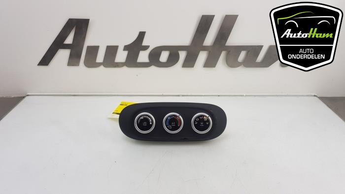 Begagnade Värmekontrollpanel Fiat 500X (334) 1.6 E-torq 16V Pris € 75,00 Marginaltabell erbjuds av AutoHam
