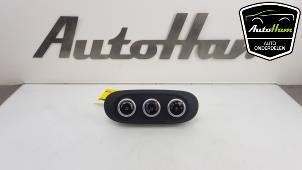 Używane Panel sterowania nagrzewnicy Fiat 500X (334) 1.6 E-torq 16V Cena € 75,00 Procedura marży oferowane przez AutoHam