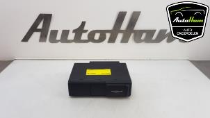 Usagé Changeur de CD Porsche Boxster (987) 3.4 S 24V Prix € 175,00 Règlement à la marge proposé par AutoHam
