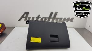 Gebrauchte Handschuhfach Opel Astra J (PC6/PD6/PE6/PF6) 1.7 CDTi 16V 110 Preis € 40,00 Margenregelung angeboten von AutoHam