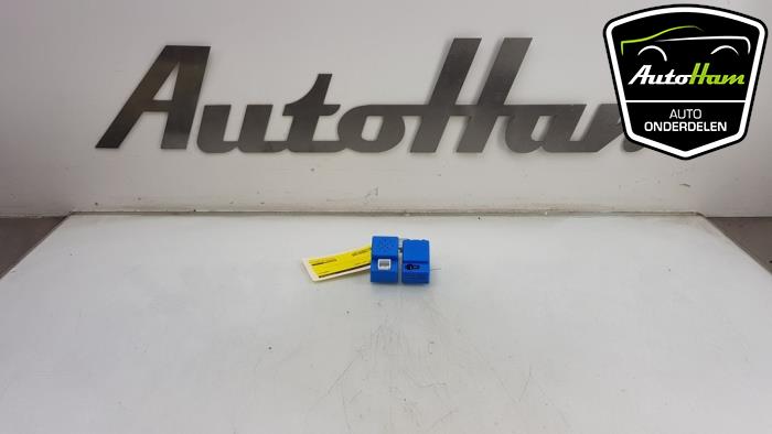Begagnade Larmrelä Hyundai i10 (F5) 1.2i 16V Pris € 20,00 Marginaltabell erbjuds av AutoHam