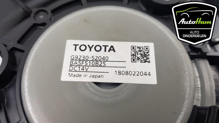 Moteur de ventilation chauffage d'un Toyota Yaris III (P13) 1.5 16V Hybrid 2018