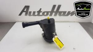 Used Power steering pump Peugeot 308 (4A/C) 1.6 VTI 16V Price € 65,00 Margin scheme offered by AutoHam