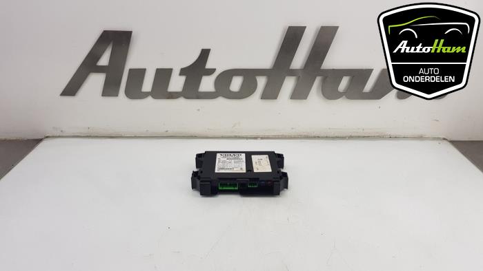 Begagnade Telefonmodul Volvo V40 (MV) 1.5 T3 16V Geartronic Pris € 175,00 Marginaltabell erbjuds av AutoHam