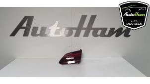 Używane Tylne swiatlo pozycyjne prawe Volkswagen Arteon (3HAB) 2.0 TDI 16V Cena € 60,50 Z VAT oferowane przez AutoHam