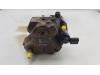Mechanical fuel pump from a BMW 5 serie (E60) 520d 16V Corporate Lease 2007