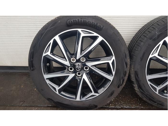 Sport rims set + tires Toyota Yaris IV 1.5 12V Hybrid - CMS110918 Alloy ...