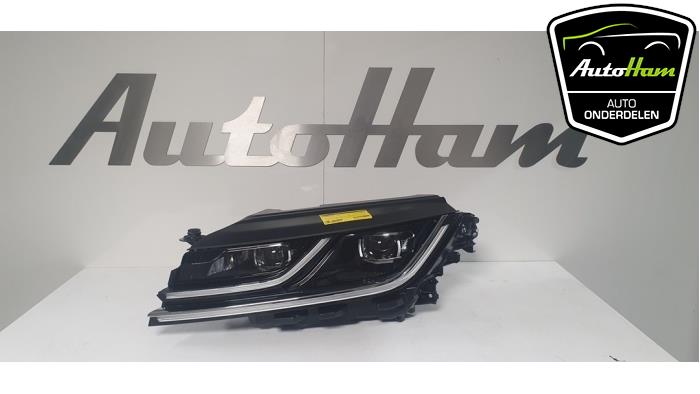 Używane Reflektor lewy Volkswagen Arteon (3HAB) 2.0 TSI 16V Cena € 786,50 Z VAT oferowane przez AutoHam