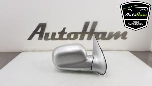Used Wing mirror, right Hyundai Santa Fe I 2.7 V6 24V 4x4 Autom. Price € 50,00 Margin scheme offered by AutoHam