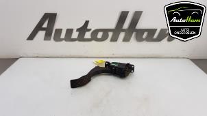 Used Accelerator pedal Volkswagen Polo V (6R) 1.2 TDI 12V BlueMotion Price € 15,00 Margin scheme offered by AutoHam