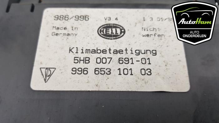 Heizung Bedienpaneel van een Porsche Boxster (986) 2.5 24V 1999