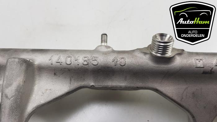 Fuel injector nozzle from a MINI Mini (F55) 1.5 12V Cooper 2015