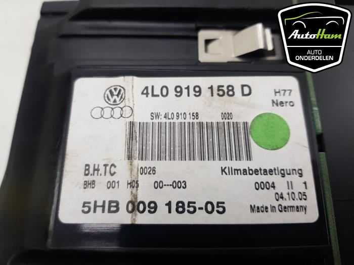 Heater control panel from a Audi Q7 (4LB) 4.2 FSI V8 32V 2008