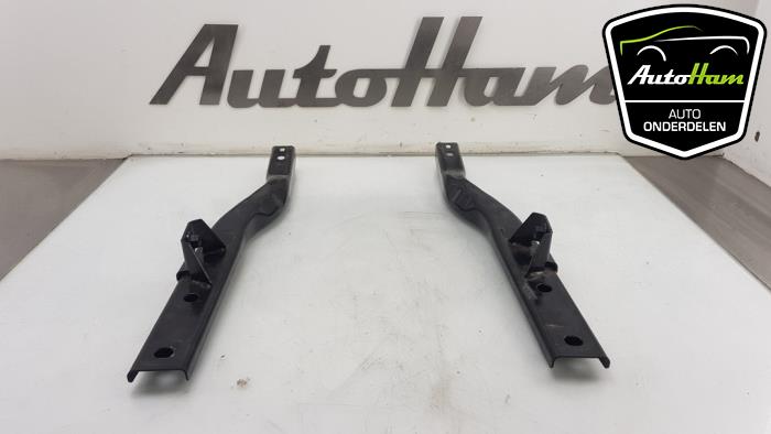 Subframe from a Ford Focus 4 Wagon 1.5 EcoBoost 12V 150 2020