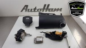 Used Airbag set + module Nissan Note (E11) 1.6 16V Price on request offered by AutoHam