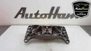 Used Gearbox mount BMW 5 serie Touring (F11) 520d 16V Price € 25,00 Margin scheme offered by AutoHam