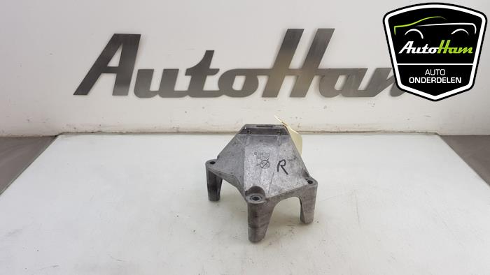 Used Engine mount Opel Meriva (B) 1.4 Turbo 16V ecoFLEX Price € 15,00 Margin scheme offered by AutoHam