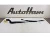 Front wiper arm from a Land Rover Range Rover Sport (LS) 2.7 TDV6 24V 2008