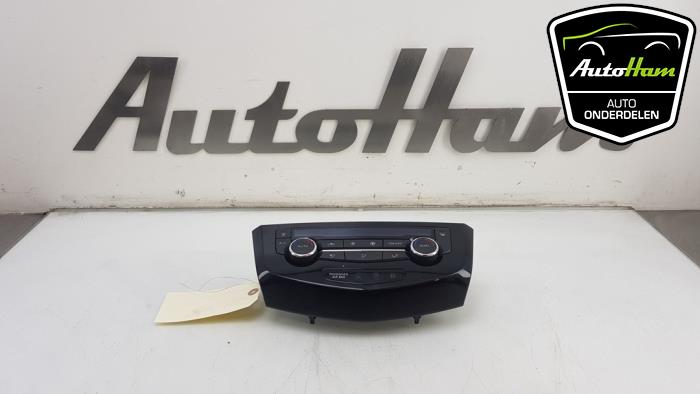 Begagnade Värmekontrollpanel Nissan Qashqai (J11) 1.2 DIG-T 16V Pris € 125,00 Marginaltabell erbjuds av AutoHam