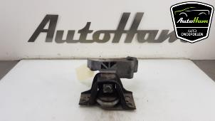 Used Engine mount Nissan Note (E11) 1.6 16V Price € 30,00 Margin scheme offered by AutoHam