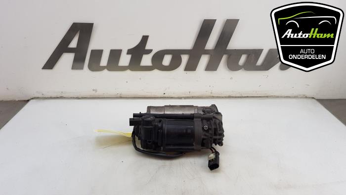 Begagnade Luftpump (fjädring) Mercedes E Estate (S212) E-200 CDI 16V BlueEfficiency,BlueTEC Pris € 300,00 Marginaltabell erbjuds av AutoHam