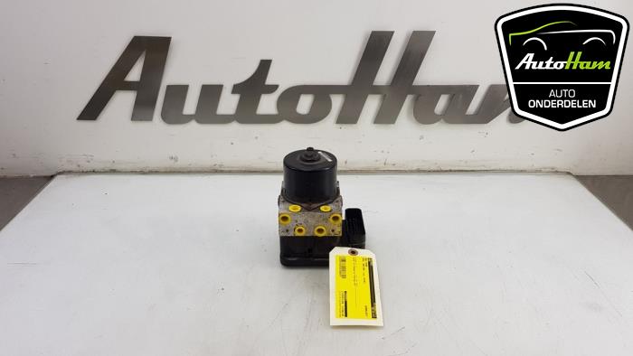 Used ABS pump Opel Zafira (M75) 2.2 16V Direct Ecotec Price € 45,00 Margin scheme offered by AutoHam