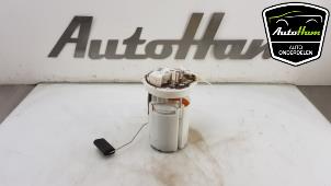 Używane Pompa benzynowa Ford Fiesta 7 1.0 EcoBoost 12V 100 Cena € 50,00 Procedura marży oferowane przez AutoHam