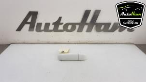 Usagé Poignée hayon Mitsubishi Colt (Z2/Z3) 1.3 16V Prix € 20,00 Règlement à la marge proposé par AutoHam