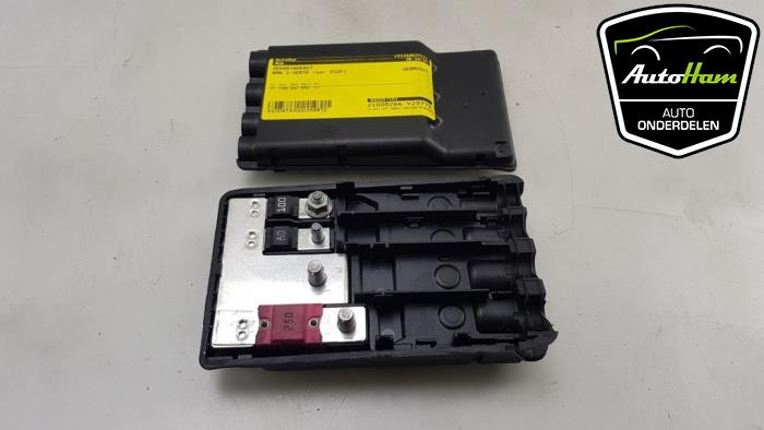 Fuse box BMW 2 serie Gran Coupe 218i 1.5 TwinPower Turbo 12V - 61146822571
