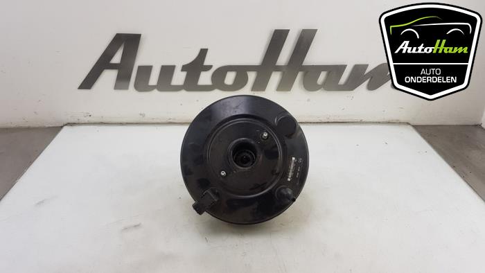 Usagé Servo frein Toyota Yaris III (P13) 1.33 16V Dual VVT-I Prix € 40,00 Règlement à la marge proposé par AutoHam