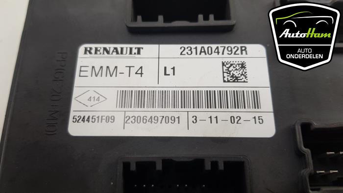 Steuergerät Body Control van een Renault Clio IV (5R) 0.9 Energy TCE 90 12V 2015