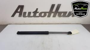 Used Set of tailgate gas struts Volvo V60 I (FW/GW) 1.6 DRIVe Price € 20,00 Margin scheme offered by AutoHam