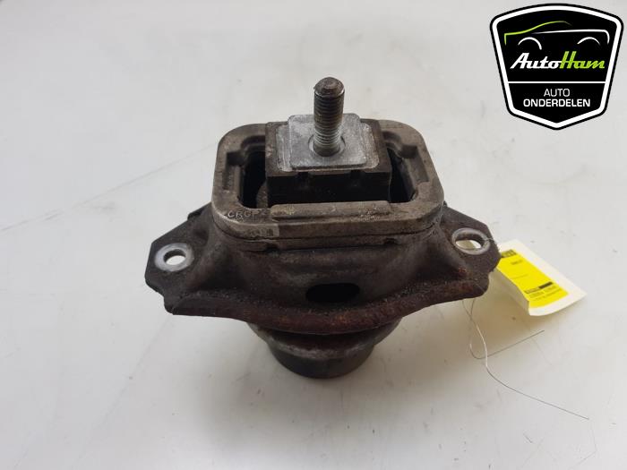 Used Engine mount Landrover Discovery IV (LAS) 3.0 SD V6 24V Price € 20,00 Margin scheme offered by AutoHam