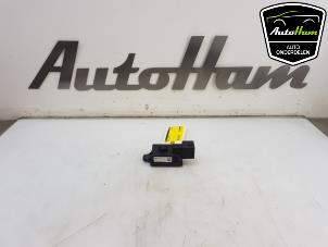 Used Start/Stop relay Peugeot 308 (L3/L8/LB/LH/LP) 1.2 12V e-THP PureTech 130 Price € 50,00 Margin scheme offered by AutoHam