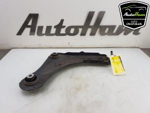 Gebrauchte Querlenker rechts vorne Renault Megane III Grandtour (KZ) 1.4 16V TCe 130 Preis € 40,00 Margenregelung angeboten von AutoHam