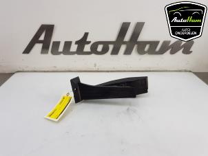 Used Accelerator pedal BMW 1 serie (E87/87N) 118i 16V Price € 20,00 Margin scheme offered by AutoHam