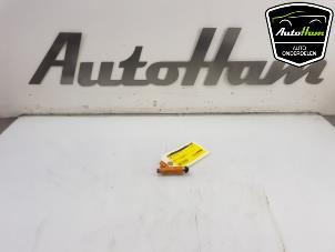 Używane Wtryskiwacz (wtrysk benzyny) Opel Agila (B) 1.2 16V Cena € 25,00 Procedura marży oferowane przez AutoHam