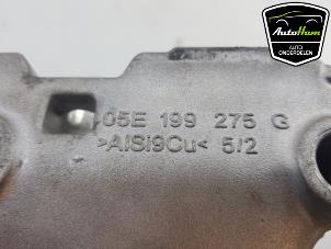 Engine mount from a Audi A3 Limousine (8VS/8VM) 1.5 35 TFSI 16V 2020