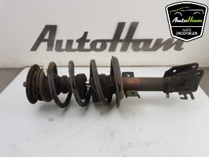 Used Front shock absorber, right Renault Master IV (MA/MB/MC/MD/MH/MF/MG/MH) 2.3 dCi 16V Price € 75,00 Margin scheme offered by AutoHam