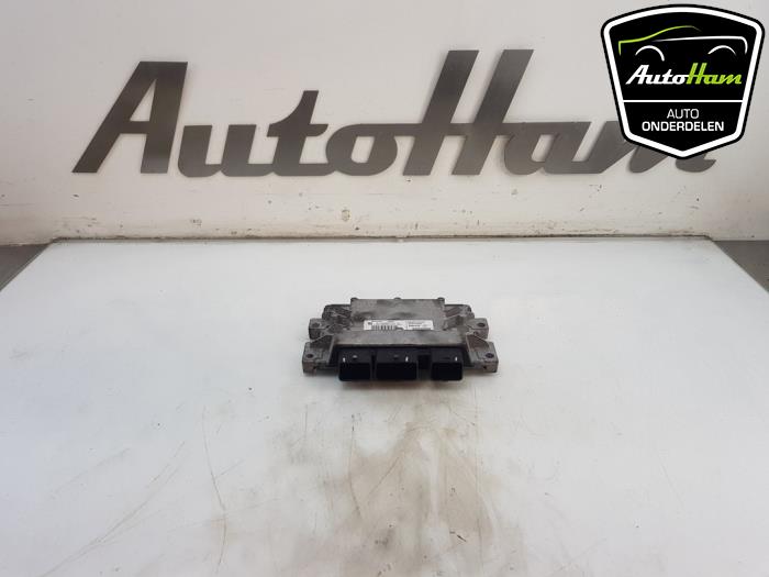 Used Engine management computer Renault Twingo II (CN) 1.2 Price € 50,00 Margin scheme offered by AutoHam